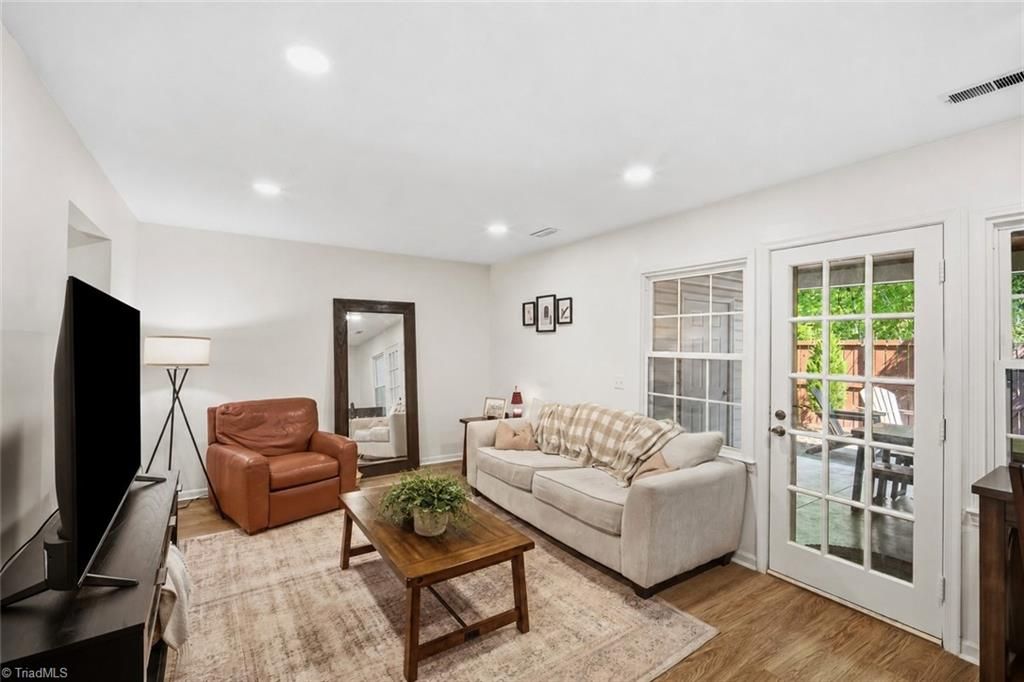 Photo of 3840 Huntingreen Lane #B, Winston-Salem, NC 27106 (MLS # 1218453)