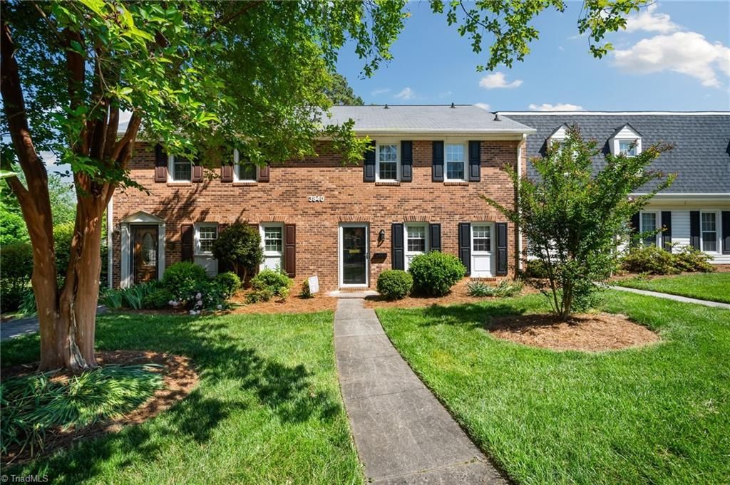 Photo of 3840 Huntingreen Lane #B, Winston-Salem, NC 27106 (MLS # 1218453)