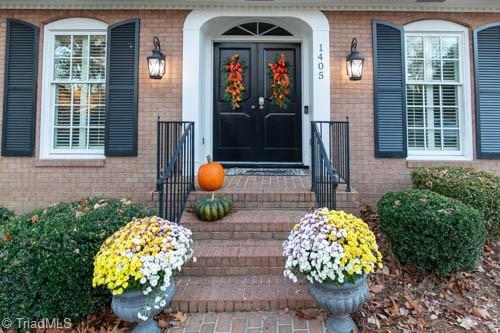 1405 Lyndhurst Drive