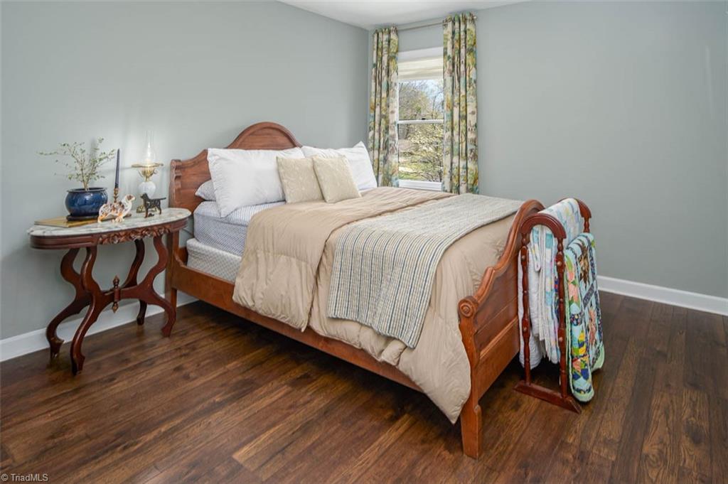 1307 Dogwood Drive, Gibsonville, North Carolina image 34