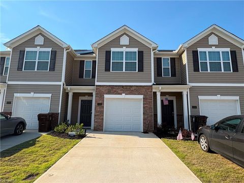 Townhouse For Sale - 5528 Avery Drive<br/> Trinity, NC 27370
