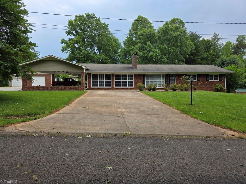 295 Pinedale Road, North Wilkesboro, North Carolina image 2