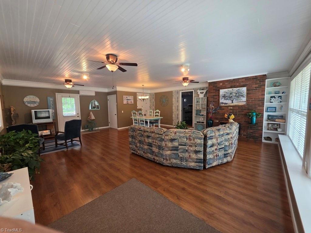295 Pinedale Road, North Wilkesboro, North Carolina image 10