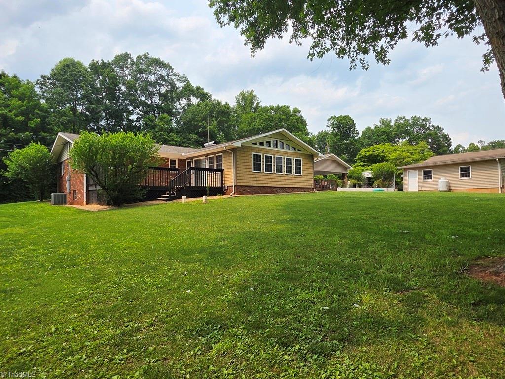 295 Pinedale Road, North Wilkesboro, North Carolina image 8