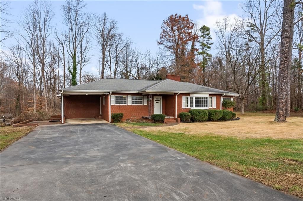 Photo of 3824 Old US Highway 64, Lexington, NC 27295 (MLS # 1204195)