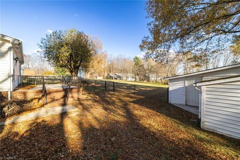 A home in Kernersville