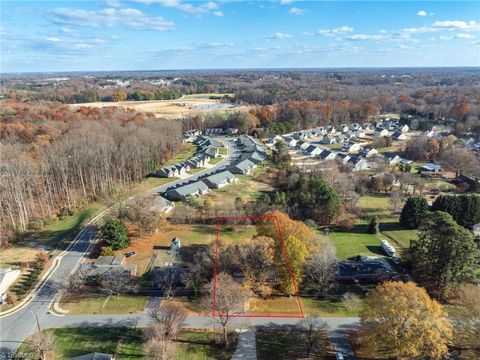 A home in Kernersville