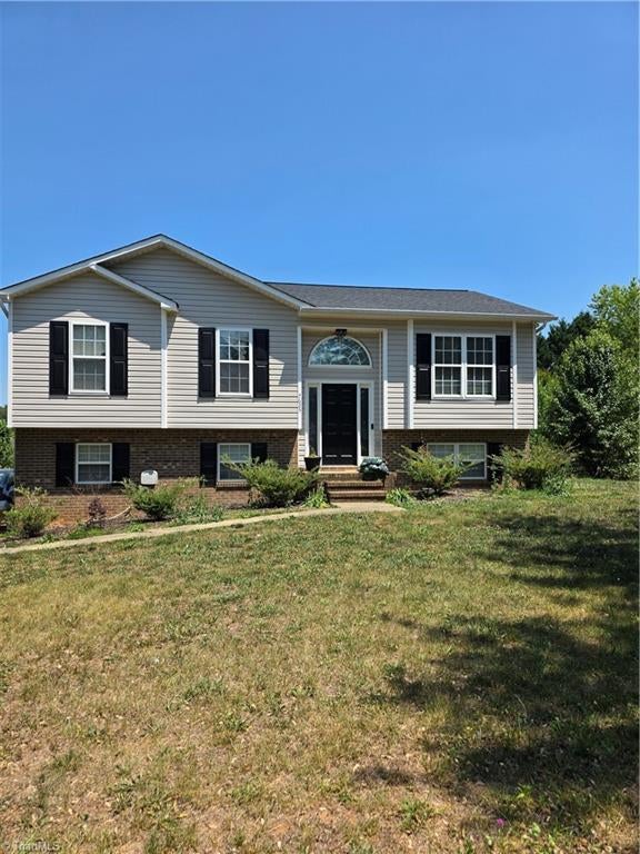 7625 Stonewell Lane, Tobaccoville, NC, 27050
