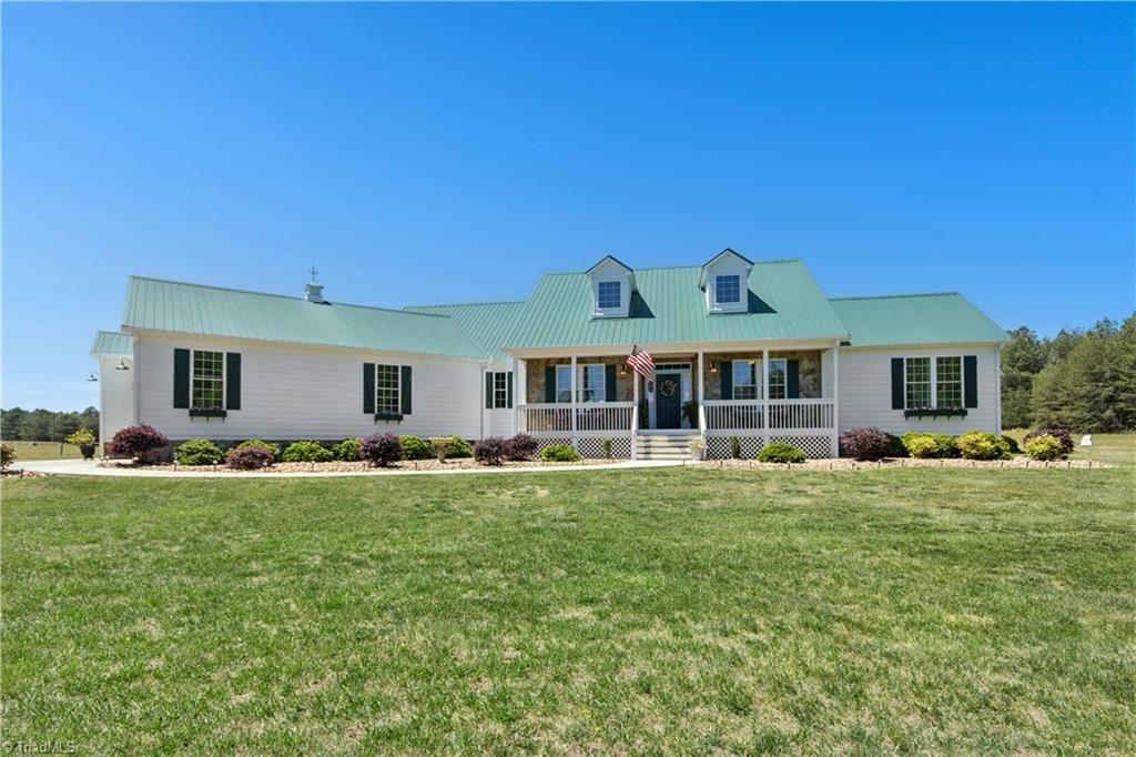Photo of 2120 roney lineberry Road, Burlington, NC 27217 (MLS # 1219229)