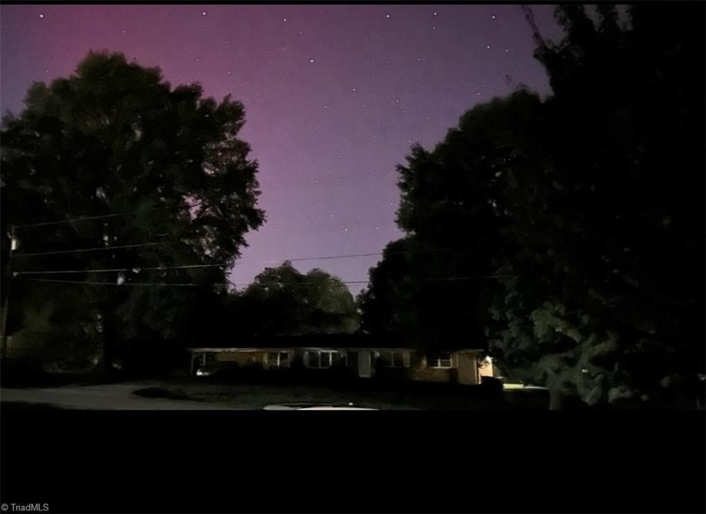 Photo of 198 Green Knolls Drive, Eden, NC 27288 (MLS # 1207030)