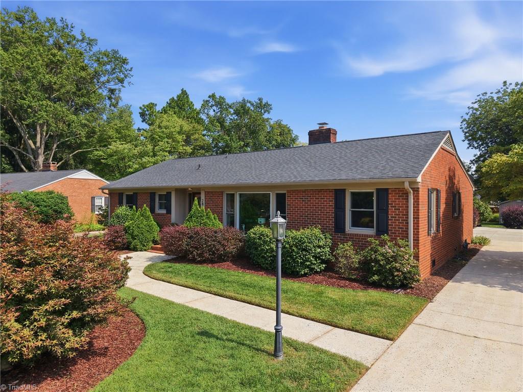 Photo of 2807 Northampton Drive, Greensboro, NC 27408 (MLS # 1231080)