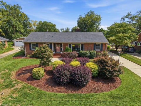 Photo of 2807 Northampton Drive, Greensboro, NC 27408 (MLS # 1231080)