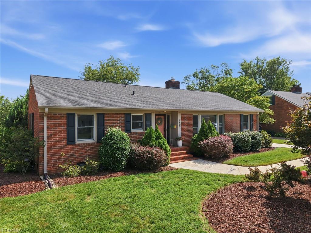 Photo of 2807 Northampton Drive, Greensboro, NC 27408 (MLS # 1231080)