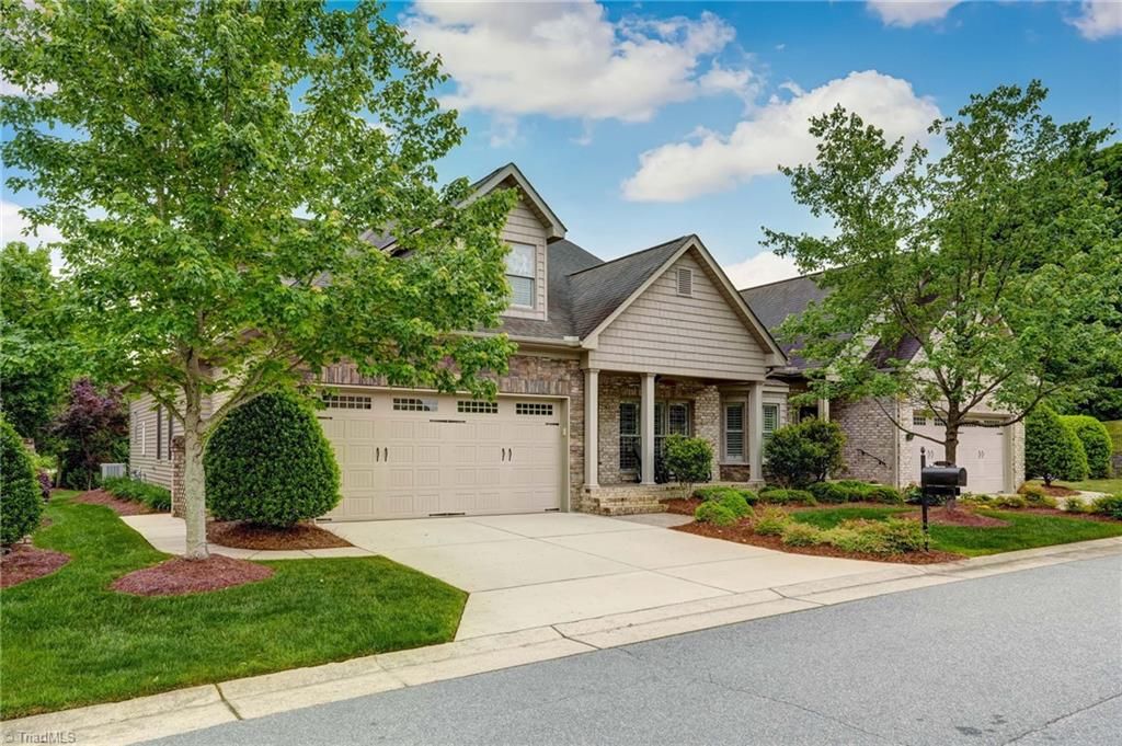 Photo of 2602 SOUTHERN GATES Drive, Greensboro, NC 27410 (MLS # 1217199)