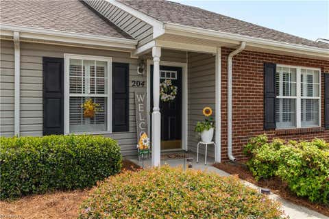 Townhouse For Sale - 204 Carrington Lane<br/> Davidson County, Thomasville, NC 27360