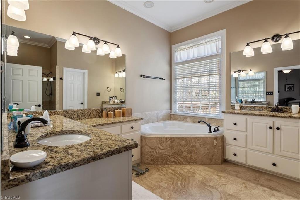 105 Royal Glen Drive, Cary, North Carolina image 39