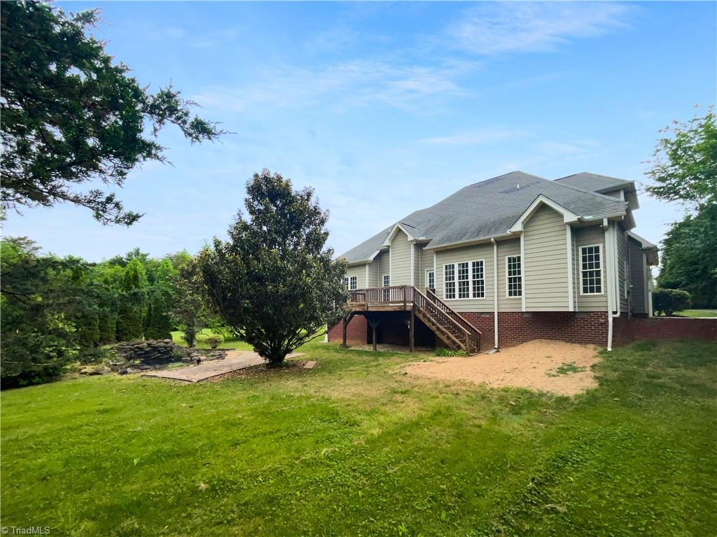 8402 Cripplegate Trace, Browns Summit, North Carolina image 8