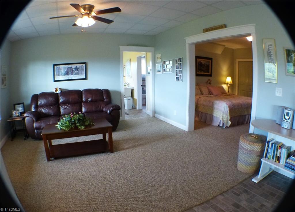 1564 Thore Road, Pinnacle, North Carolina image 40