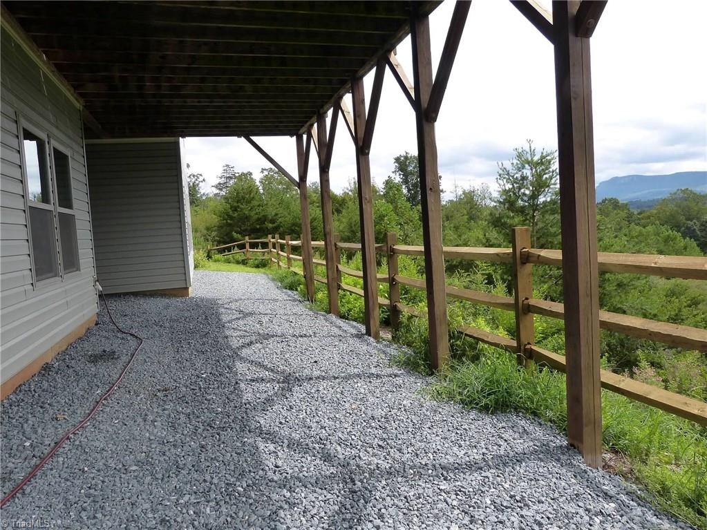 1564 Thore Road, Pinnacle, North Carolina image 46