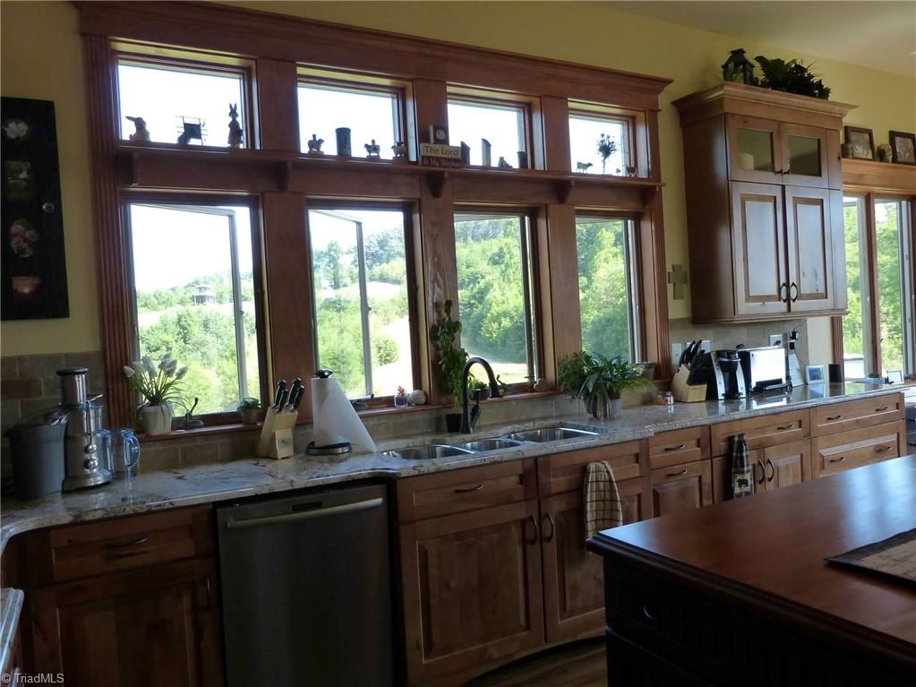1564 Thore Road, Pinnacle, North Carolina image 26