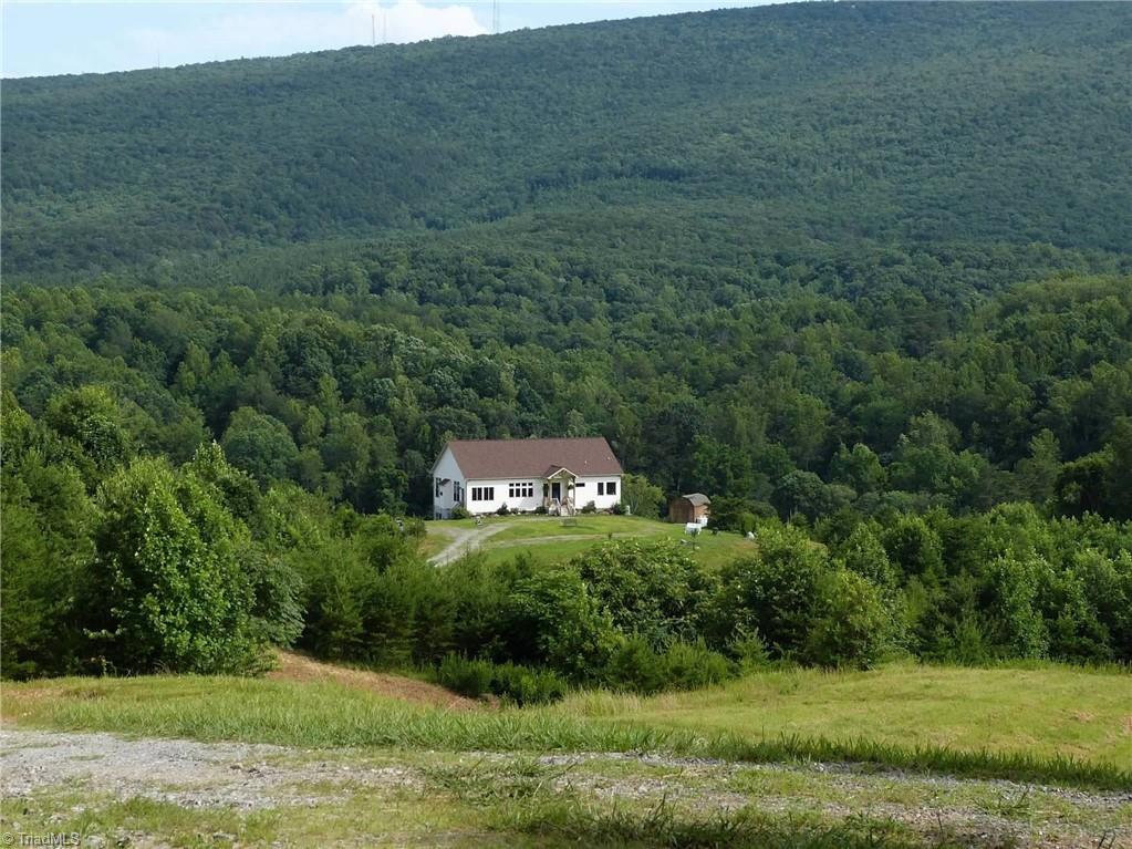 1564 Thore Road, Pinnacle, North Carolina image 5