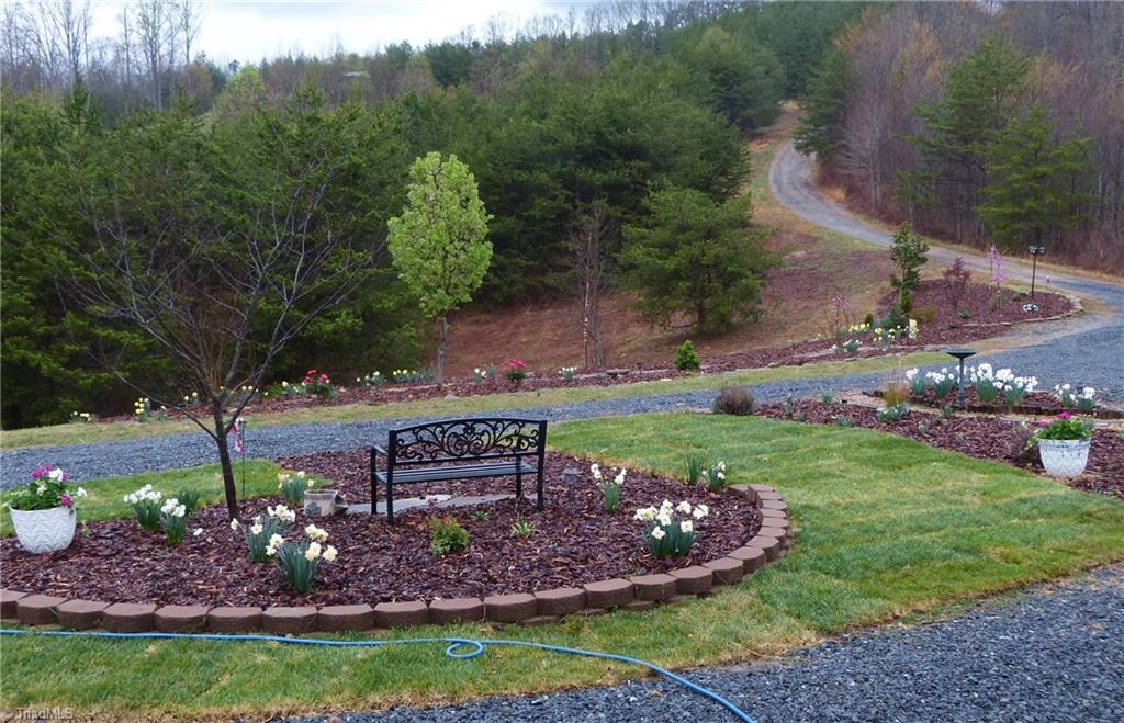 1564 Thore Road, Pinnacle, North Carolina image 11