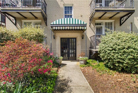 Condo For Sale - 1013 N Elm Street #A6<br/> Greensboro, NC 27401