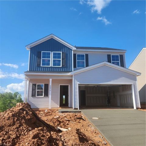 Single Family Residence in Kernersville NC 4856 Merganser Way.jpg