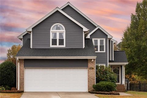 Homes For Sale - 201 Maplewood Court<br/> Randolph County, Trinity, NC 27370