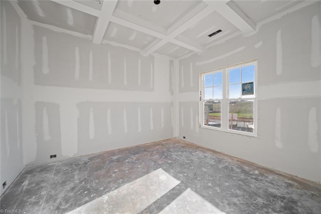 Winston-Salem, North Carolina 27106, United States, 4 Bedrooms Bedrooms, ,4 BathroomsBathrooms,Residential,Pending,93618