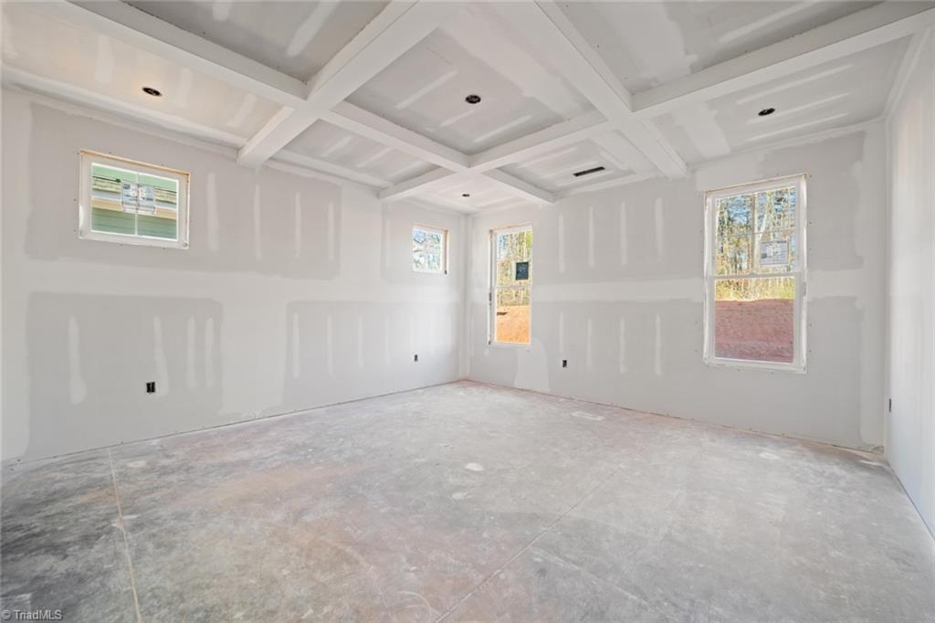 Winston-Salem, North Carolina 27106, United States, 4 Bedrooms Bedrooms, ,4 BathroomsBathrooms,Residential,Pending,93618