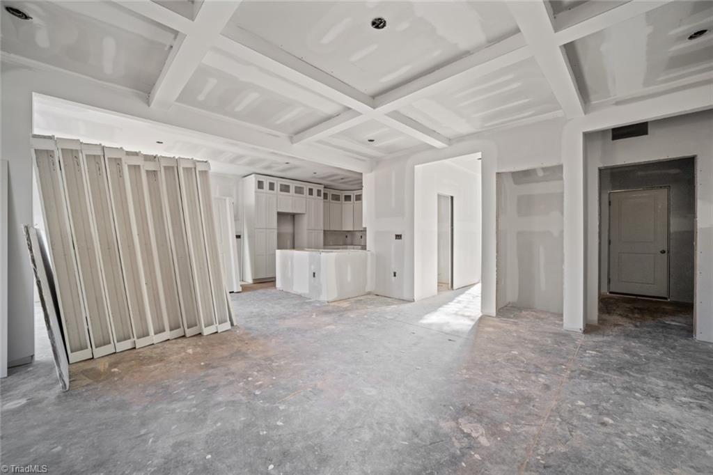 Winston-Salem, North Carolina 27106, United States, 4 Bedrooms Bedrooms, ,4 BathroomsBathrooms,Residential,Pending,93618