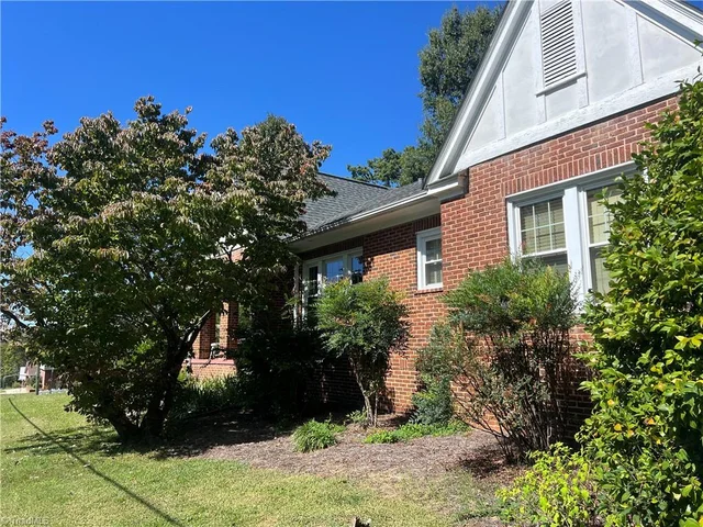 357 S Park Street, photo 4 of 50