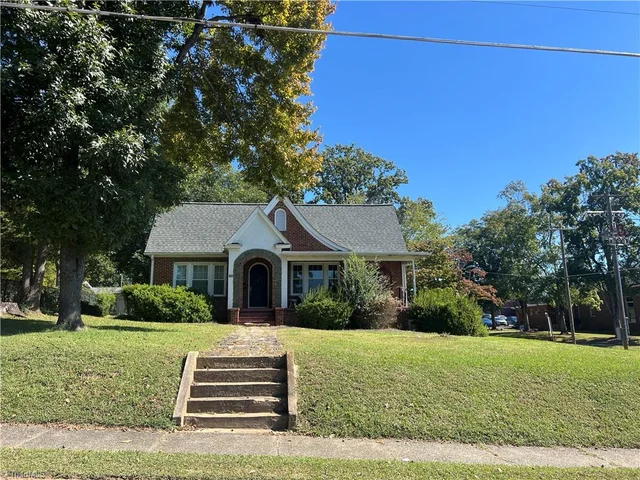 357 S Park Street, photo 2 of 50