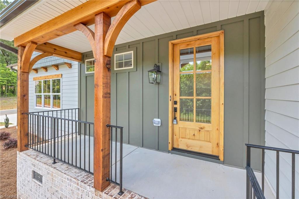 8719 Atlas Heights Way