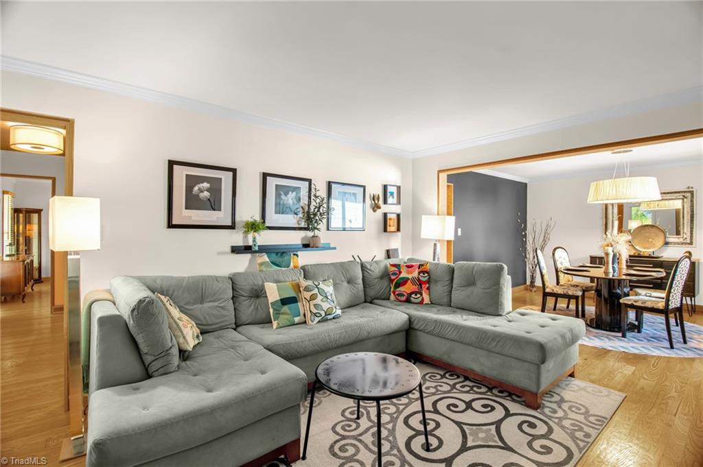 905 Northshore Court