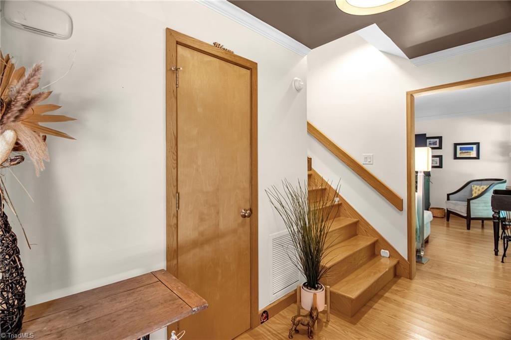 905 Northshore Court