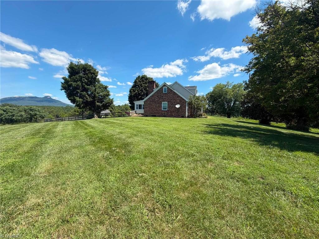 1207 Grassy Creek Road