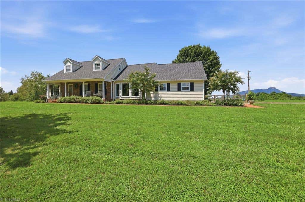 Photo of 1207 Grassy Creek Road, Pinnacle, NC 27043 (MLS # 1230161)