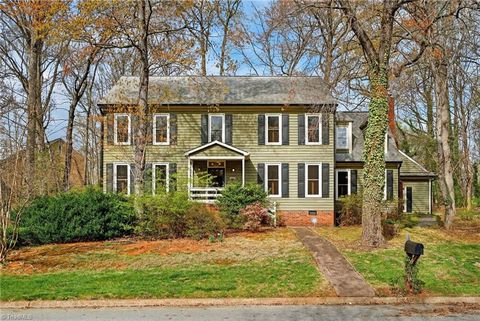 Homes For Sale - 6400 Muirfield Drive<br/> Guilford County, Greensboro, NC 27410