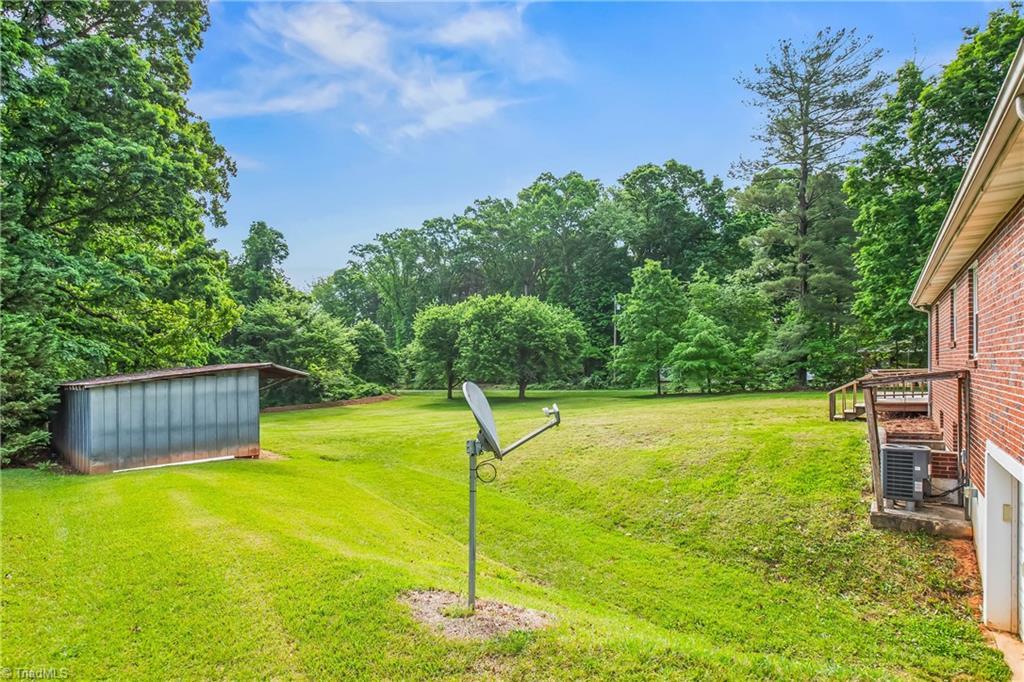2804 Us Highway 21 Hwy, Hamptonville, North Carolina image 36