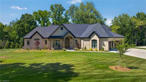 Homes For Sale - 7955 Valley View Drive<br/> Clemmons, NC 27012