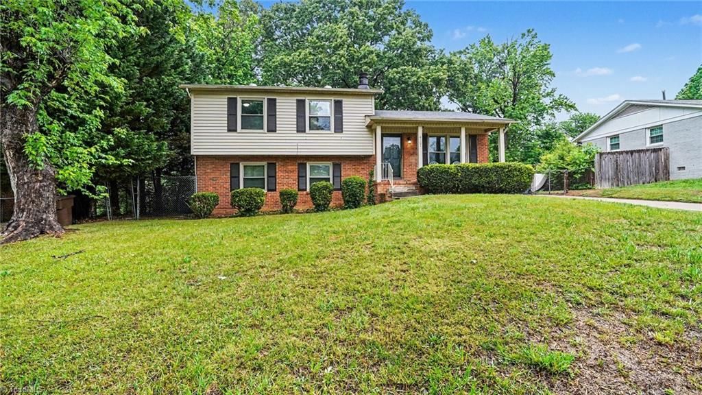 Photo of 4107 Queen Beth Drive, Greensboro, NC 27405 (MLS # 1219240)