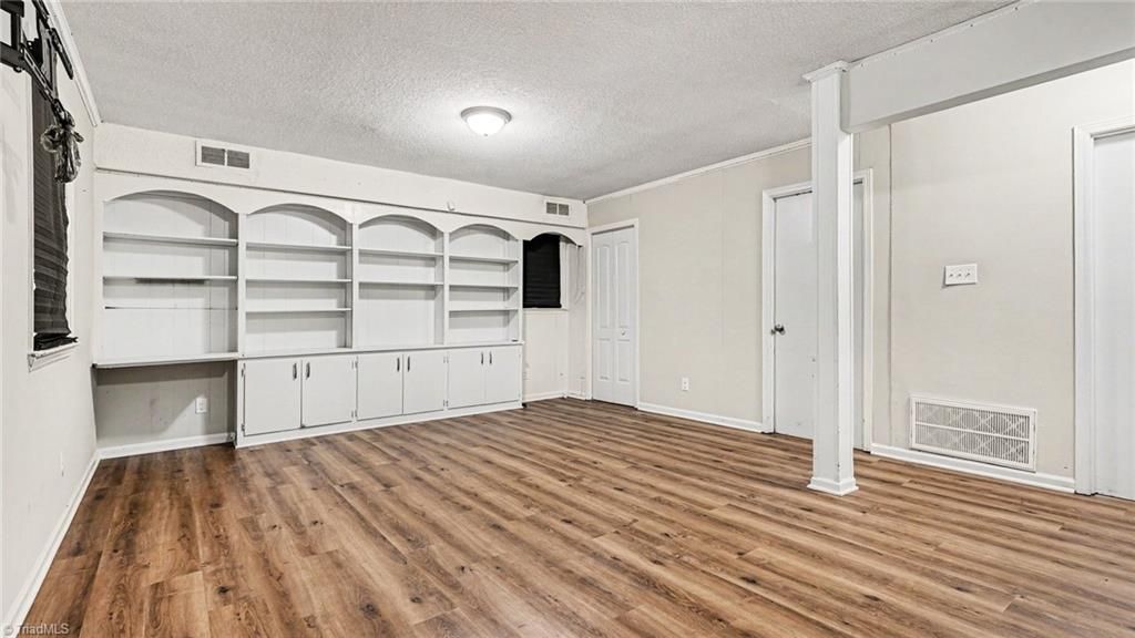 Photo of 4107 Queen Beth Drive, Greensboro, NC 27405 (MLS # 1219240)