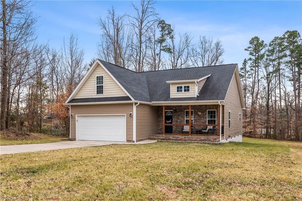 Photo of 4504 Pine Vista Lane, Greensboro, NC 27406 (MLS # 1207661)