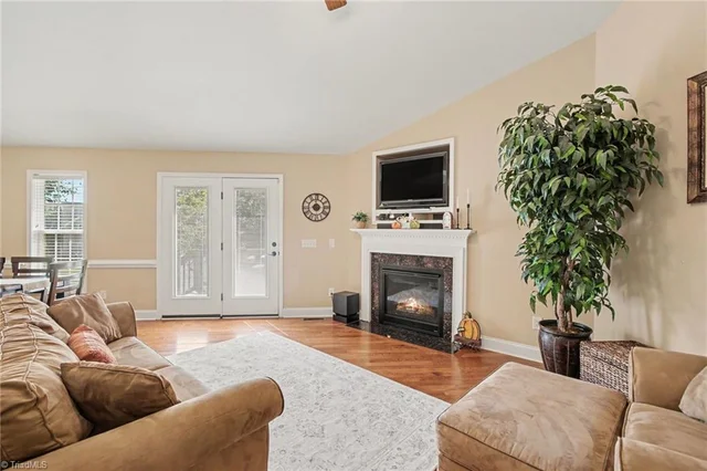 848 Ridge View Terrace, photo 4 of 31