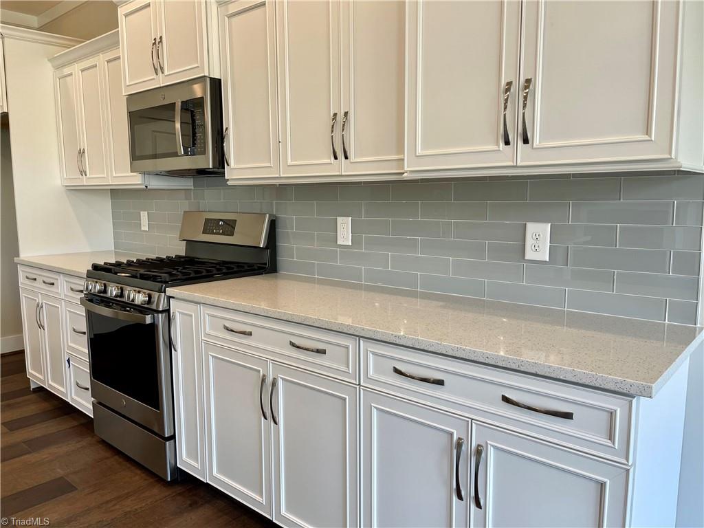 Photo 22 of 45 of 118 Mountain Maple Drive townhome