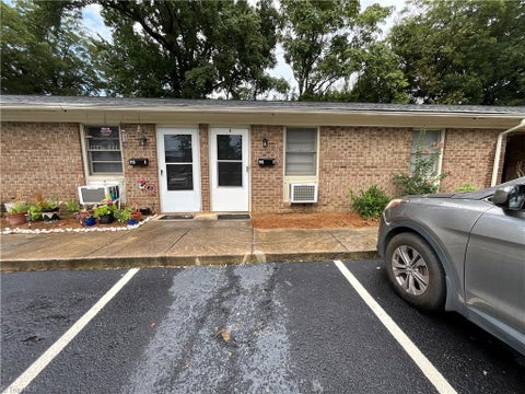 Homes For Rent - 115 Cox Avenue #F<br/> Davidson County, Thomasville, NC 27360