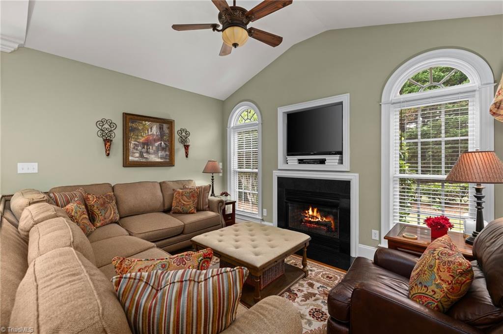 2511 Hillsdale Forest Court
