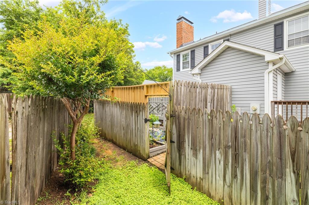 5660 W Market Street #A, Greensboro, North Carolina image 31